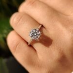 Round Cut Diamond Ring With Cathedral Setting - Image 3