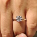 Round Cut Diamond Ring With Cathedral Setting - Image 5